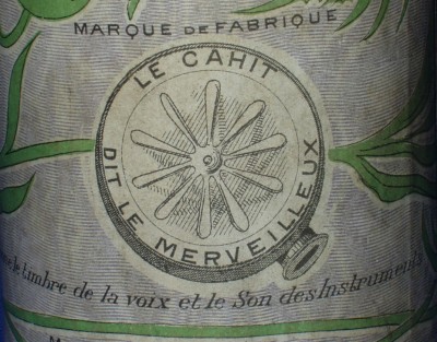 Close-up Le Cahit cylinder carton back, illustrating Cahit's Bettini-style reproducer.